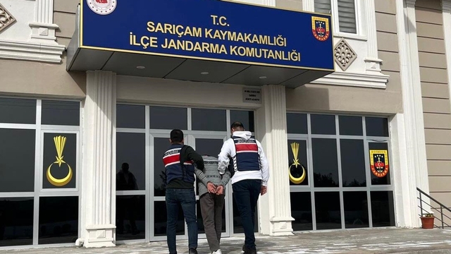 Adana'da aranan 2 hükümlü yakalandı