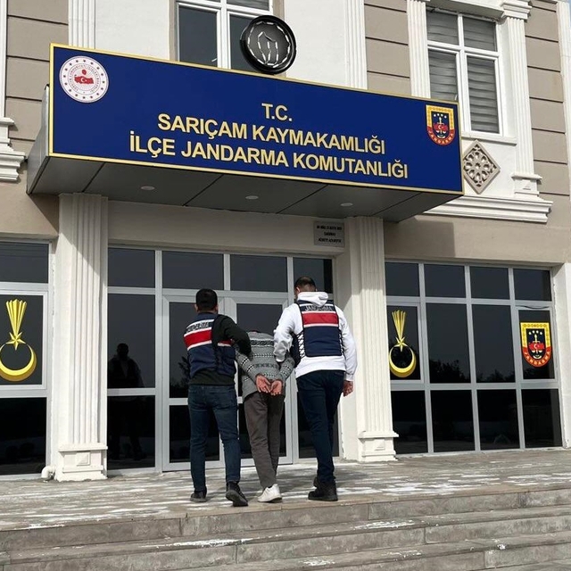Adana'da aranan 2 hükümlü yakalandı