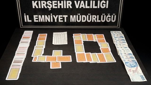 Kırşehir'de kumar oynayan 3 kişiye 34 bin 812 lira ceza kesildi