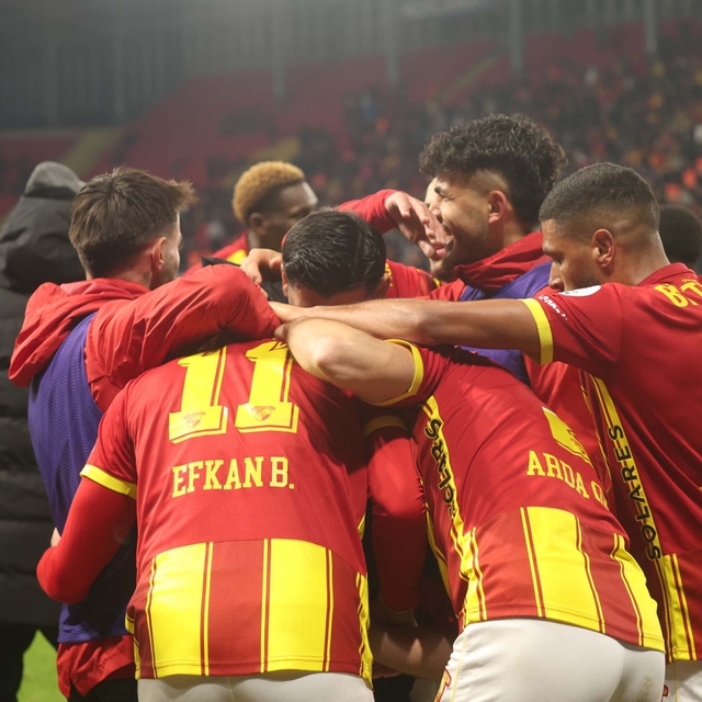 Göztepe, İstanbul temsilcilerinden puanları topladı