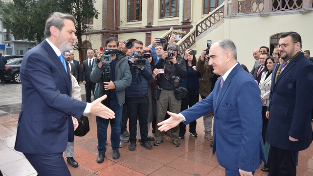 Enerji ve Tabii Kaynaklar Bakanı Bayraktar Manisa'da