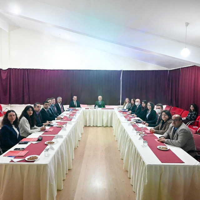 Kırklareli Valisi Turan: "Aile odaklı sosyal hizmetlerin bütüncül, koruyucu...