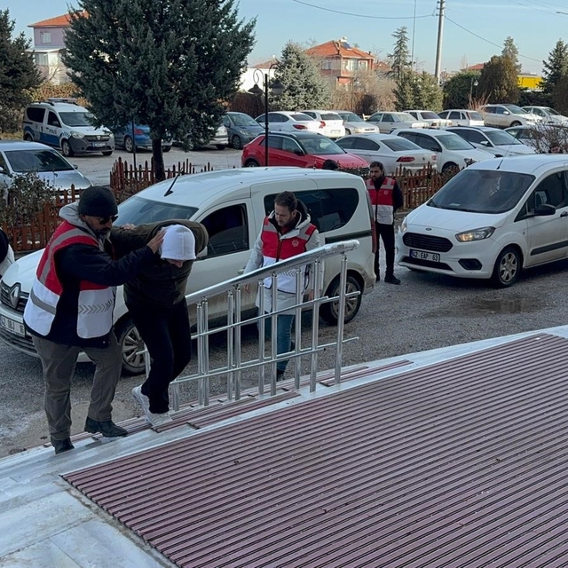 Gasp olayının şüphelileri önce kameraya ardından polise yakalandı