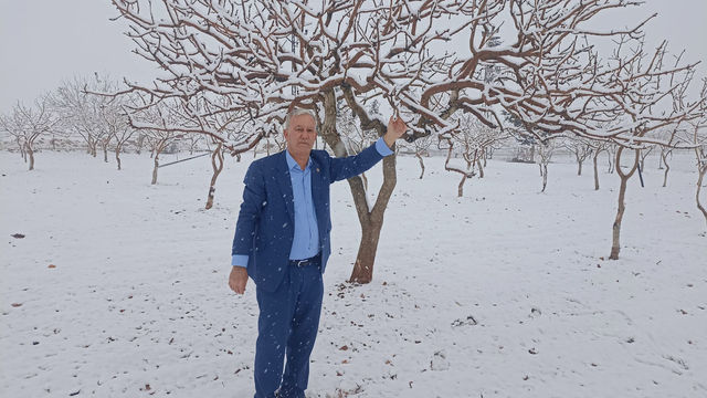 Kar yağışı üreticileri sevindiriyor