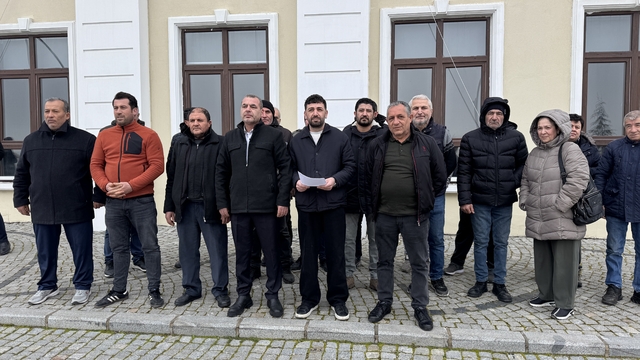 Edirne'de kapatılan Ulus Pazarı esnafı pazarın yeniden açılmasını talep etti