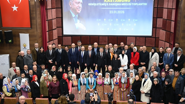 Bakan Yumaklı: Bir an önce kendilerine çekidüzen versinler