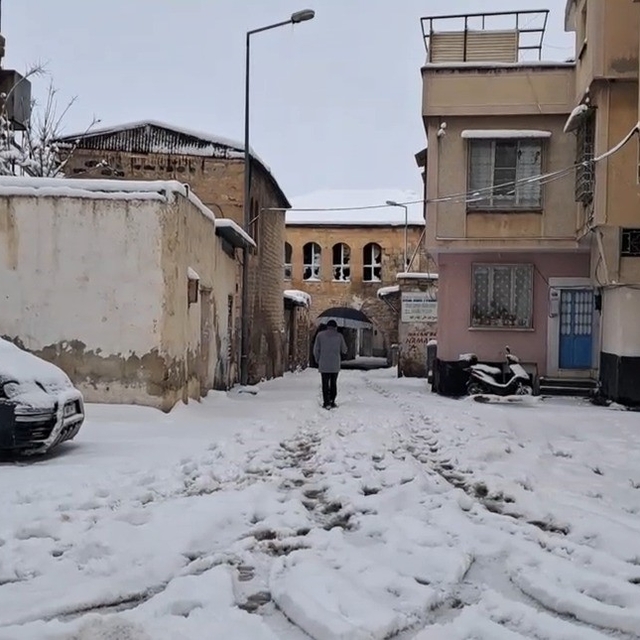 Kilis'te kar yağışı etkili oluyor