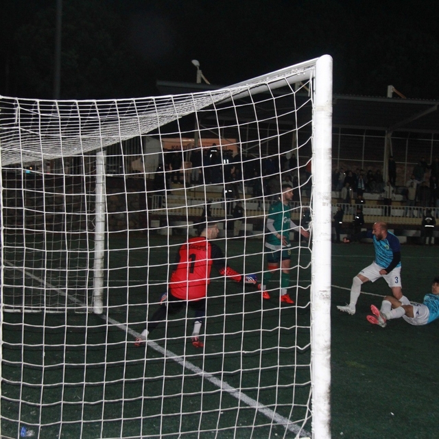 Kocaeli'de amatör lig maçlarında yaşananlar 'pes' dedirtti!
Diğer maçtan ge...