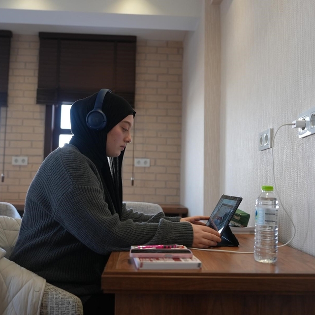 Öğrencilerin yeni mekanı Yahya Kemal Kitap köşkü oldu
Gençler yeni kütüphan...