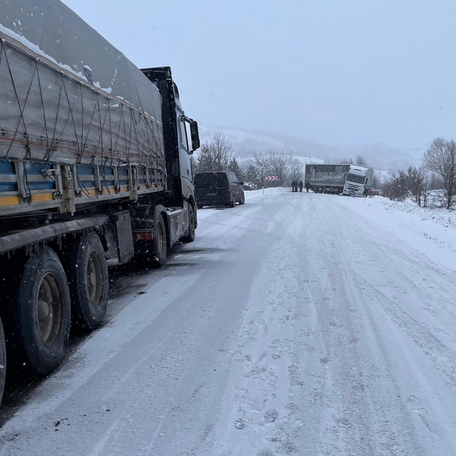 TIR kaydı, uluslararası kara yolu ulaşıma kapandı