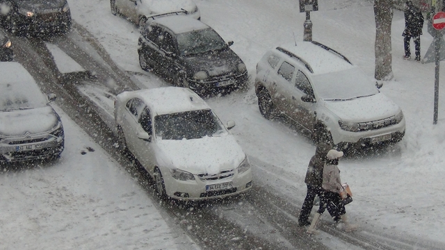 Kars'ta son 15 yılın en yoğun kışı yaşanıyor