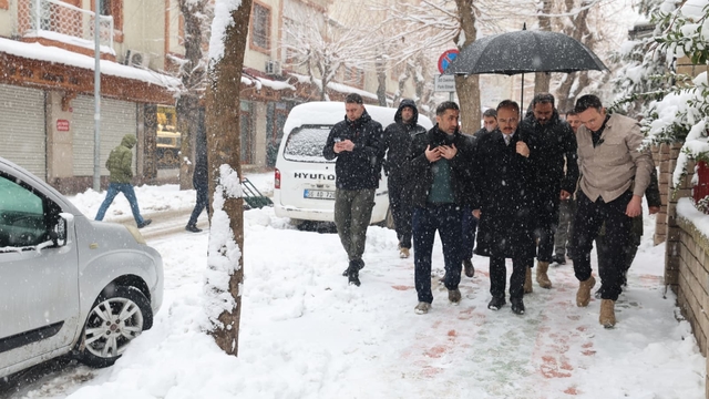 Vali Kızılkaya: "Karla mücadelede tüm ekipler seferber edildi"