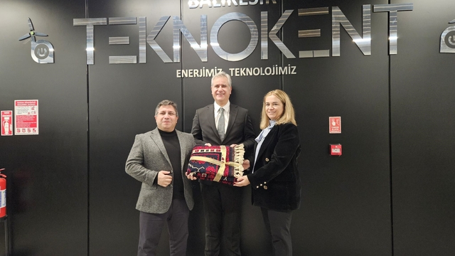 AK Parti Genel Başkan Yardımcısı Yalçın'dan Balıkesir Üniversitesine ziyaret
Balıkesir Üniversitesinde akademik çalışmalar masaya yatırıldı