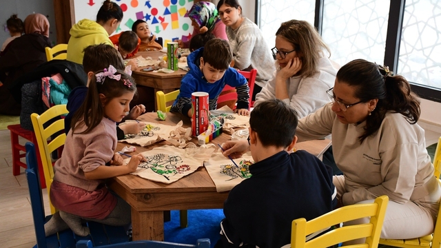 Başkan Akın öğrencileri unutmadı, yarıyıl etkinlikleri yüzleri güldürdü
Öğrencilerin yarıyıl tatili Büyükşehir ile renkleniyor