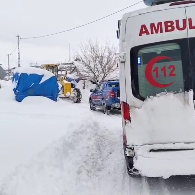 Malatya'da kapalı 116 mahalle yolu ulaşıma açıldı