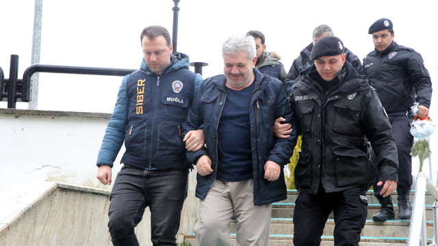 GÜNCELLEME - Muğla'da "yanıltıcı bilgi yayma" soruşturmasında 8 şüpheliden 2'si tutuklandı