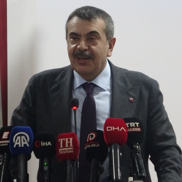 Bakan Tekin'den CHP ve İBB'ye kreş tepkisi: "CHP mensupları 'erkekseniz gel...