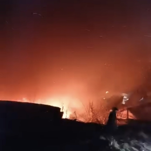 Erbaa'da müstakil ev çıkan yangında küle döndü: Yanan evden son anda çıktıl...