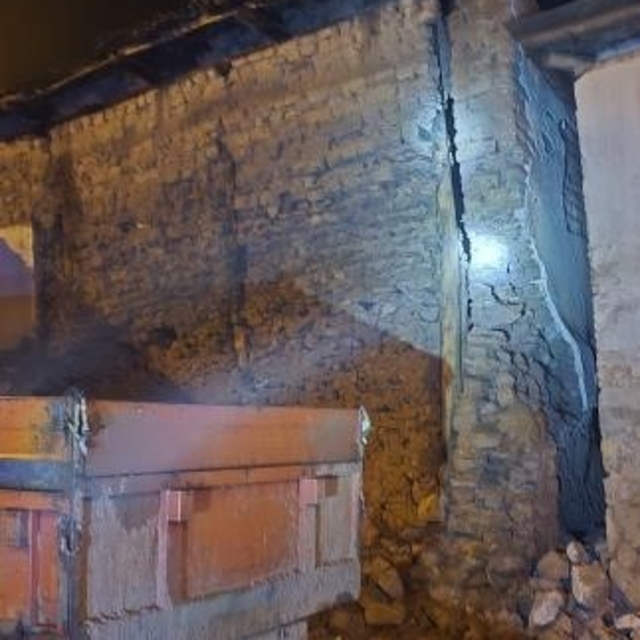 Bursa ve Balıkesir'de deprem anı böyle kaydedildi