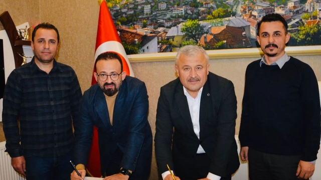 Kavaklıdere Belediyesi'nde kadrolu işçilere zam yapıldı