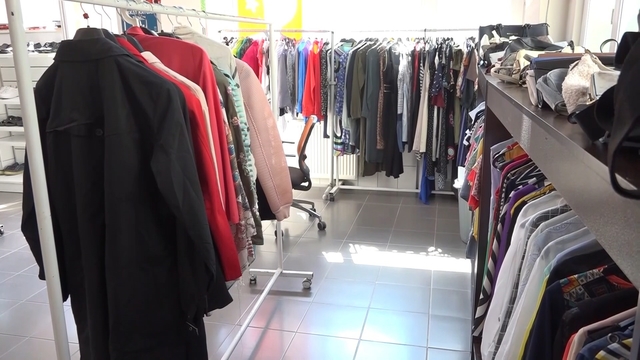 Nilüfer'de 'Giymiyorsan Giydir' dayanışması büyüyor
Nilüfer Belediyesi'nden ihtiyaç sahibi öğrencilere ikinci el desteği
Nilüfer'de kullanılmayan eşyalar öğrencilerle buluşuyor