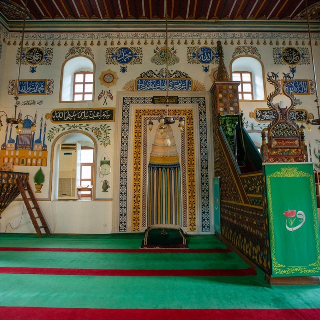 Trabzon'da 210 tescilli cami kültürel mirası yaşatıyor
Trabzon'daki Türk-İs...