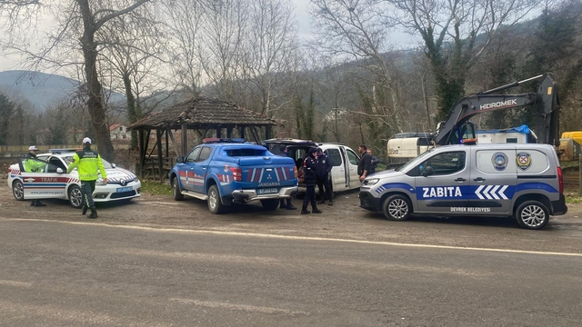 Hafif ticari araçta 450 kilo bozuk et ele geçirildi