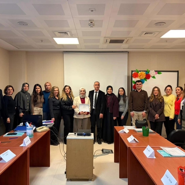 Karabük'te "anne sütü ve emzirme danışmanlığı" eğitimi tamamlandı