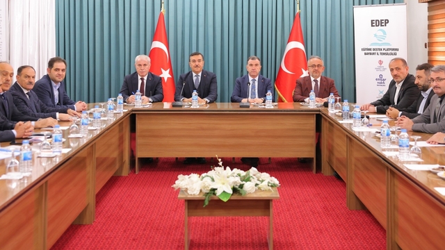 Bayburt'ta eğitim çalışmaları EDEP toplantısında değerlendirildi