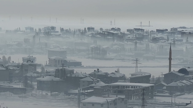 Yüksekova-Ankara uçak seferi iptal edildi