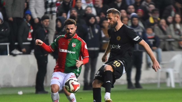 Karşıyaka moral arıyor