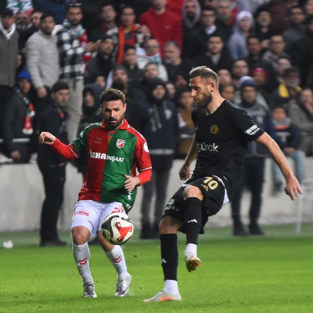 Karşıyaka moral arıyor