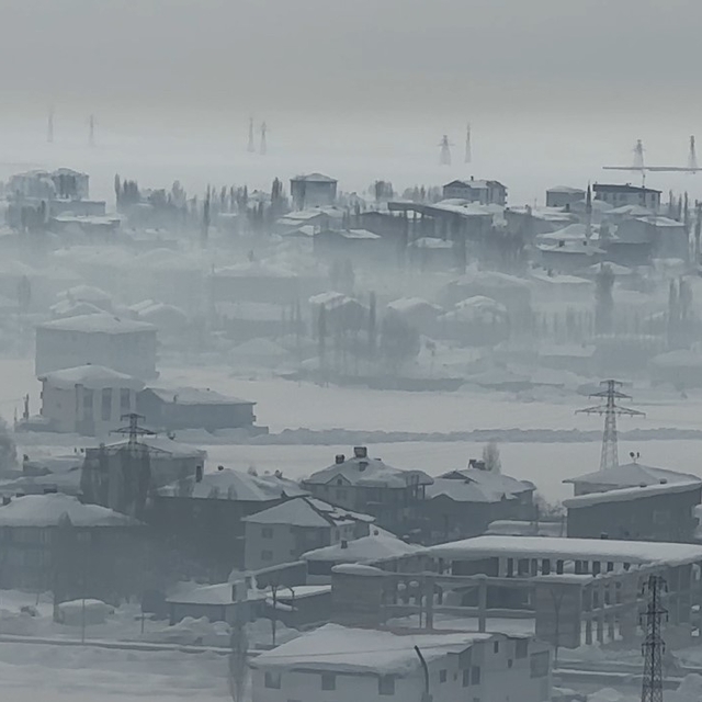 Yüksekova-Ankara uçak seferi iptal edildi