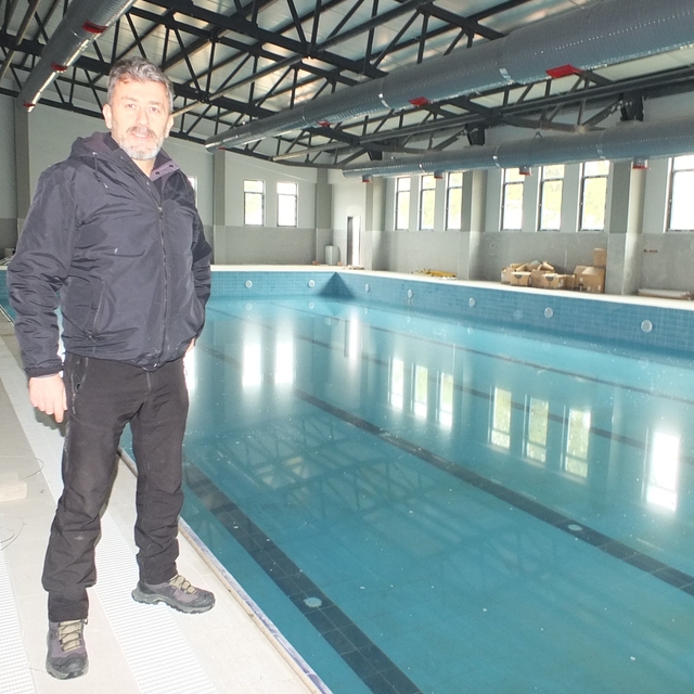 Burhaniye'de yüzme bilmeyen kalmayacak