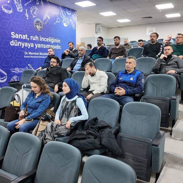 Kayseri Büyükşehir Belediyesi personeline ilk yardım eğitimi verildi