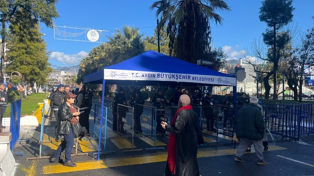 Erdoğan'ın Aydın programı öncesi vatandaşlar alana alınmaya başlandı