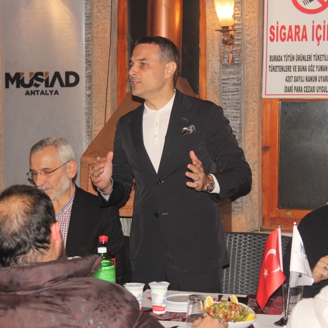 MÜSİAD Antalya'dan iş dünyasını buluşturan dost meclisi etkinliği