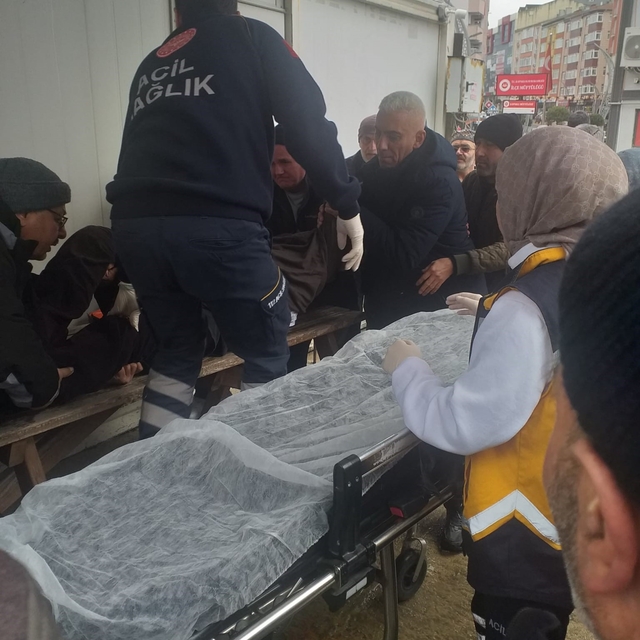 Cuma namazında rahatsızlandı, hayatını kaybetti