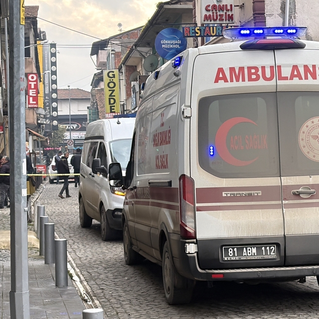 Düzce'de pasaj bodrumunda erkek cesedi bulundu