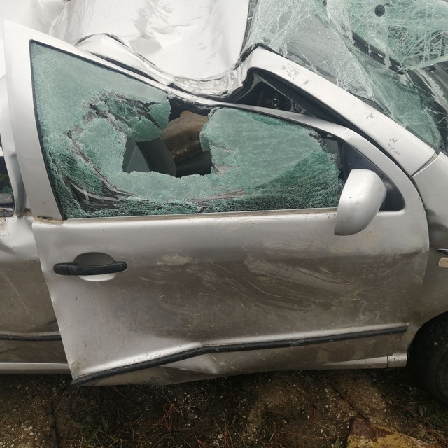 Otomobil şarampole yuvarlandı: Bangladeş uyruklu aynı aileden 1 kişi öldü,...