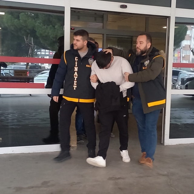 Manisa'da kuyumcudan yapılan silahlı soyguna ilişkin 2 şüpheli yakalandı