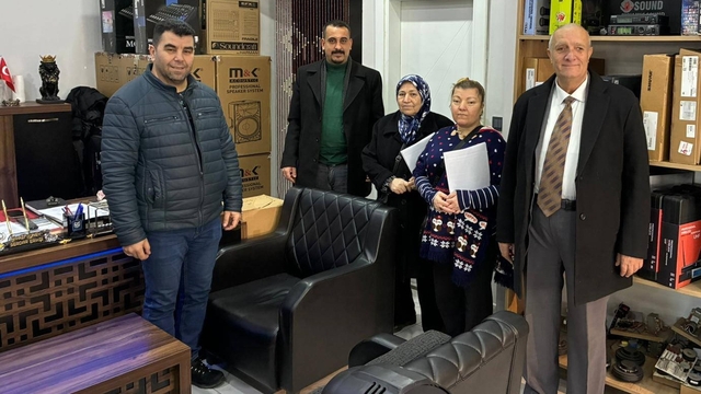 MHP Salihli'den 'Hayırlı günler komşum' ziyaretleri sürüyor