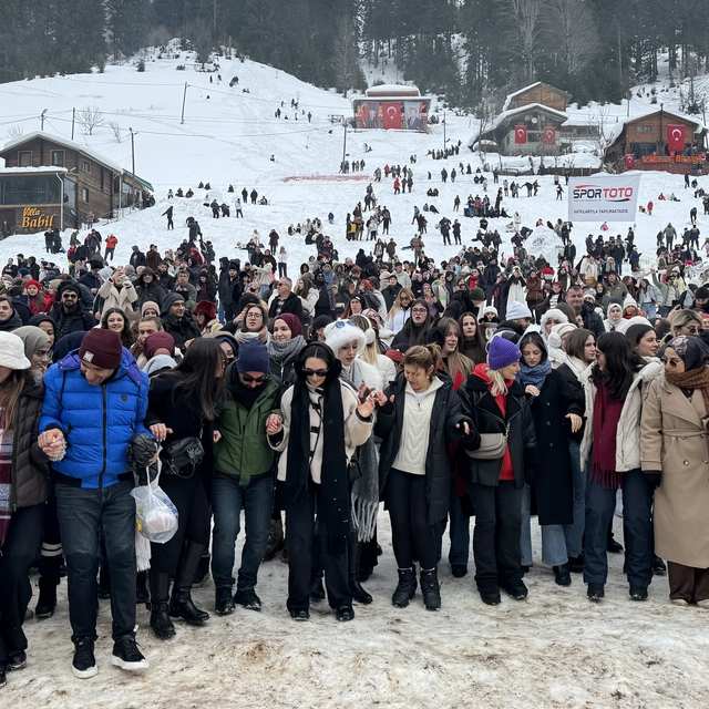 Rize'de "18. Kardan Adam Kış Festivali" başladı