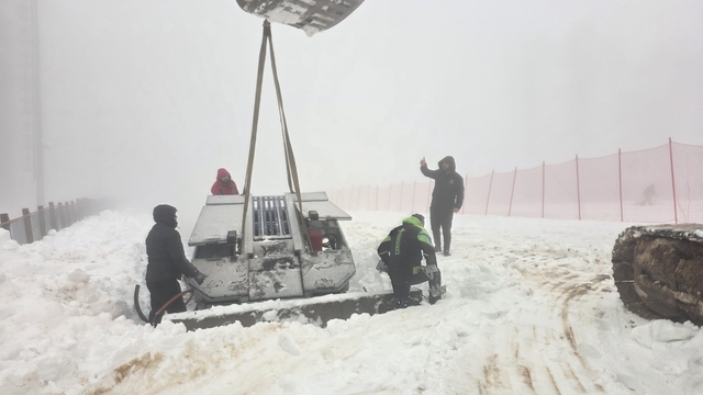 Kuzuyayla Kızak Pisti'ne yürüyen bant geliyor
