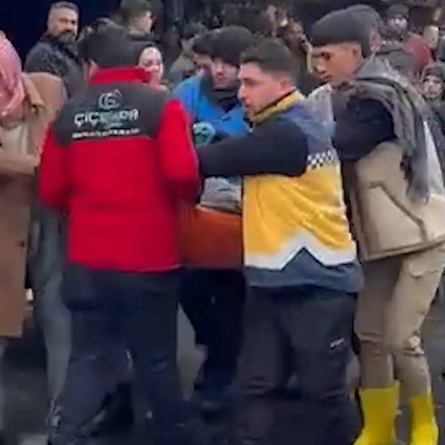 Sanal medya ünlüsü kasaba silahlı saldırı: 2 yaralı