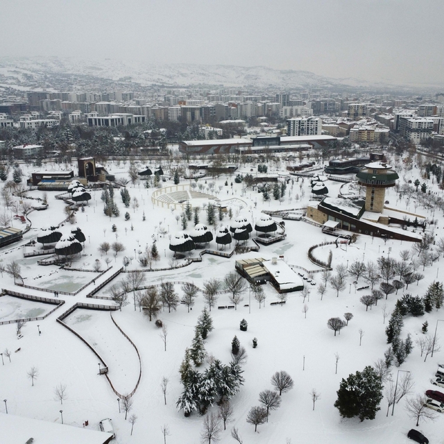 Karla kaplı Elazığ dronla havadan görüntülendi