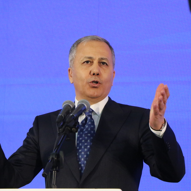 Bakan Yerlikaya: Suç yuvalarını tamamen dağıtıyoruz (2)