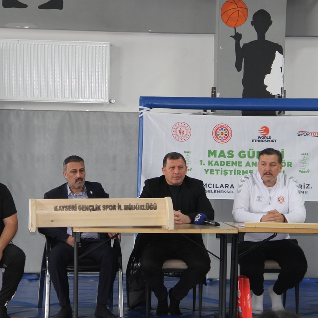 Kayseri'de düzenlenen Mas Güreşi 1. Kademe Yardımcı Antrenör Yetiştirme Kur...