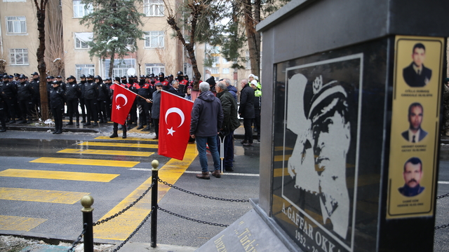 Diyarbakır'da şehit edilen Gaffar Okkan ve 5 polis memuru törenle anıldı