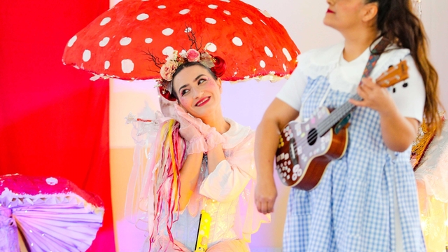 Birlikte parlayalım minik izleyicileriyle buluşuyor
Aliağa Belediyesi Orman Tiyatrosu ilk oyunuyla sahnede